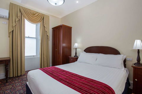Quality Hotel Bentinck - Sydneys Hotel 1