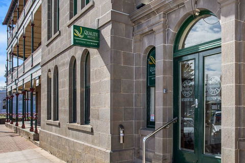 Quality Hotel Bentinck - Sydneys Hotel 0