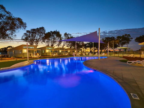 RAC Cervantes Holiday Park - Sydneys Hotel 0
