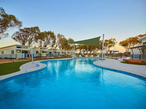 RAC Cervantes Holiday Park - Sydneys Hotel 1
