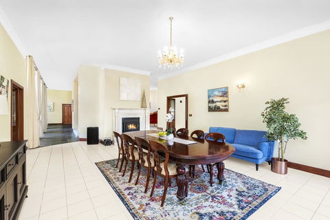 Razorback Holiday House With Incredible Views - Sydneys Hotel 3