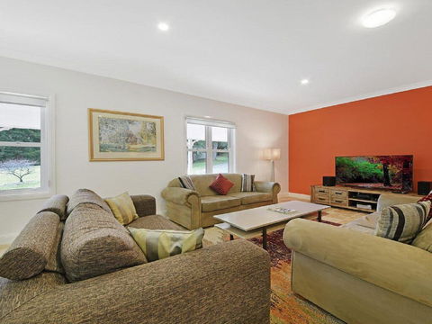 Redhaven House - Spacious, Quiet And Private - Sydneys Hotel 2