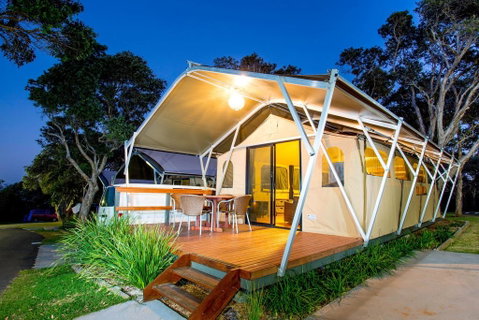 Reflections Holiday Parks Bonny Hills - Sydneys Hotel 1