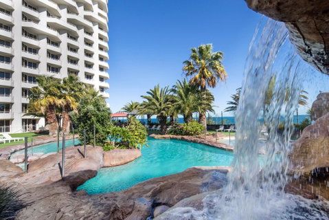 Rendezvous Hotel Perth Scarborough - Sydneys Hotel 0