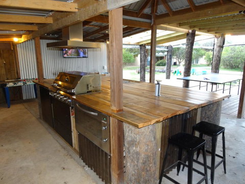 Ripples N Tonic Farmstay - Sydneys Hotel 0