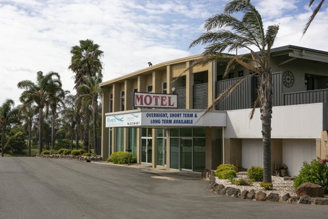 Rivers Apartments Motel Sale Gippsland - Sydneys Hotel 1