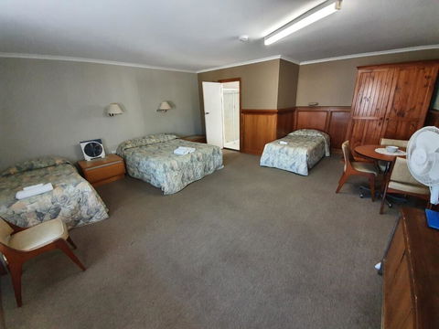 Robe Haven Motel - Sydneys Hotel 1