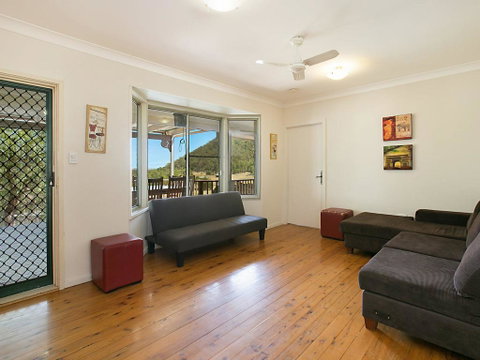 Rosa House In Broke, 4br House In Walking Distance To Cellar Doors - Sydneys Hotel 3