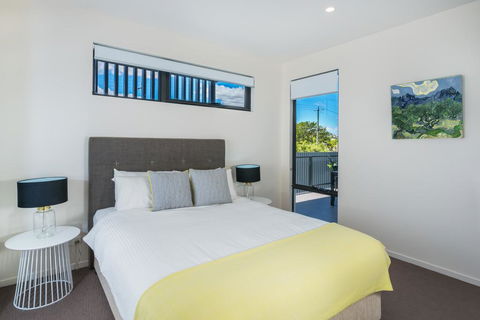 Round About Bulimba - Executive 3BR Bulimba Apartment Near Oxford St Shops And Restaurants - Sydneys Hotel 1