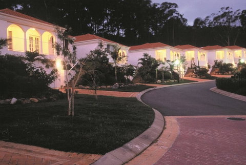 Royal Woods Resort - Sydneys Hotel 3