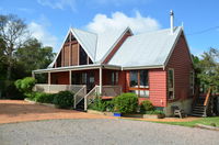 Book Maleny Accommodation Vacations Sydneys Hotel Sydneys Hotel