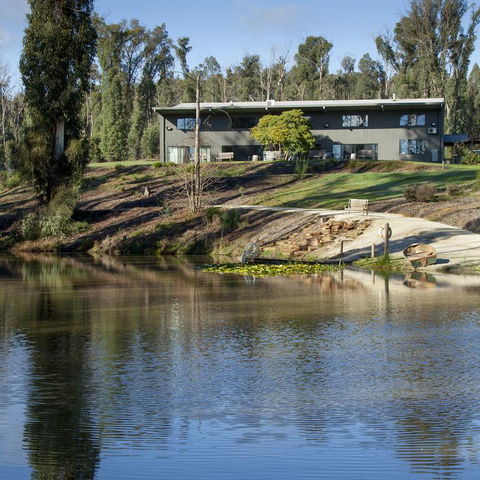 Saladin Lodge - Sydneys Hotel 3