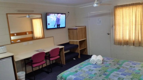 Sandcastle Motel Tin Can Bay - Sydneys Hotel 2
