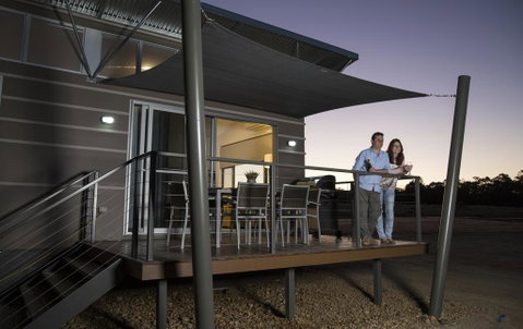 Savannah Cabins, Taronga Western Plains Zoo - Sydneys Hotel 1