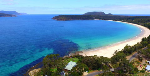 Sea Change Safety Cove - Sydneys Hotel 0