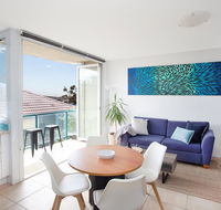Sea Views Bondi Beach - Sydneys Hotel