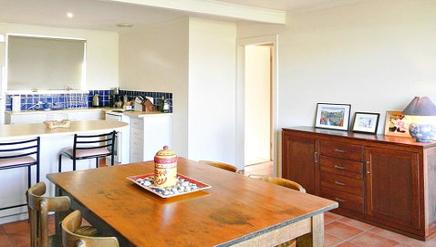 Seabreeze - Sydneys Hotel 3