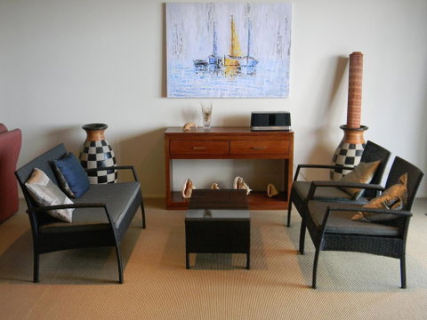 Seabreeze - Sydneys Hotel 2