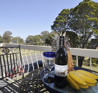 Seaclusion on Toorbul - Sydneys Hotel
