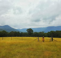 Secret Valley Escape - Sydneys Hotel