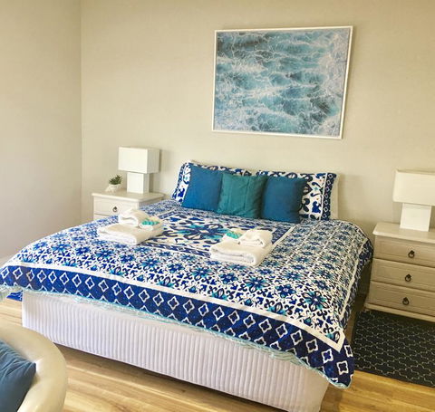 Shades Of Blue Eco Retreat - Sydneys Hotel 2