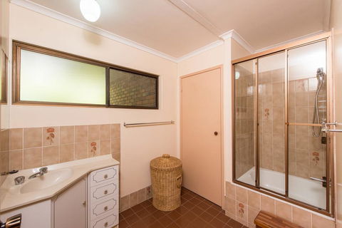 Shardlow - Sydneys Hotel 2
