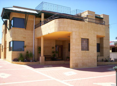 Shark Bay Views B & B - Sydneys Hotel 0