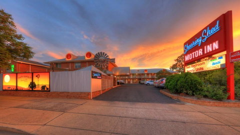 Shearing Shed Motor Inn - Sydneys Hotel 0