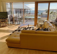 Sheoak Holiday Home - Sydneys Hotel