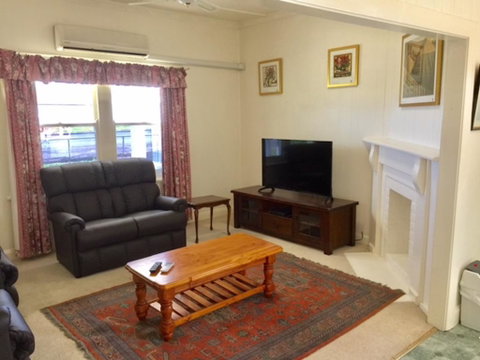 Smith Street Cottage Naracoorte - Sydneys Hotel 2