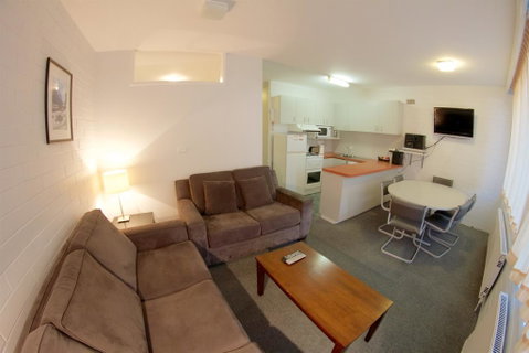Snow Ski Apartments 19 - Sydneys Hotel 1