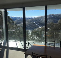 Snow Ski Apartments 22 - Sydneys Hotel