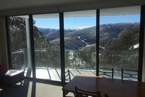 Snow Ski Apartments 22 - Sydneys Hotel 0