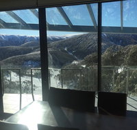 Snow Ski Apartments 32 - Sydneys Hotel