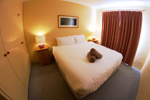 Snow Ski Apartments 36 - Sydneys Hotel 3