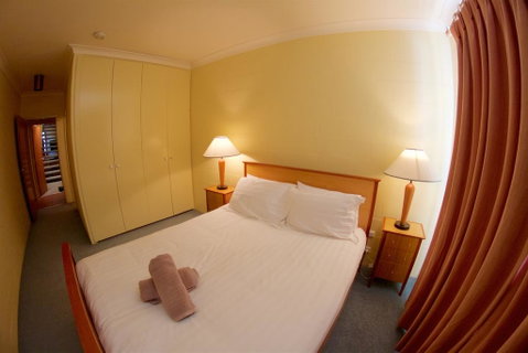 Snow Ski Apartments 41 - Sydneys Hotel 3