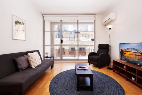 Spacious And Bright Studio In The Middle Of Town - Sydneys Hotel 3