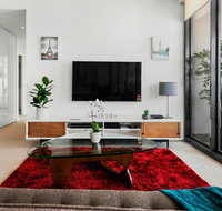 Spacious luxury 3Br Top Location  WiFi Gym Pool - Sydneys Hotel