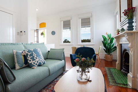 Spacious Studio With Balcony In Inner-City Glebe - Sydneys Hotel 3