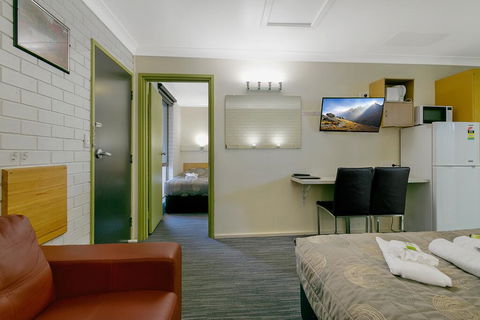 Stagecoach Inn Motel - Sydneys Hotel 3