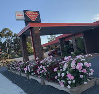 Statesman Motor Inn - Sydneys Hotel