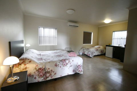 Station Hotel Motel Kurri - Sydneys Hotel 2