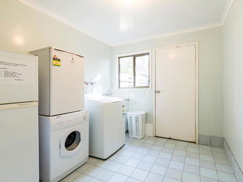 Straddie House - Sydneys Hotel 1