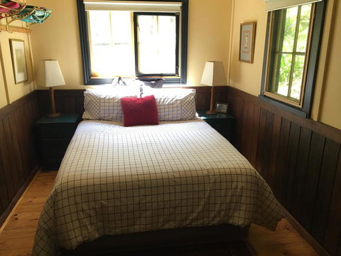 Stringer's Cottage - Sydneys Hotel 1