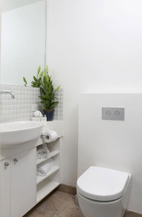 Studio 5 - Saint George Accommodation - Sydneys Hotel 2