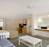 Studio with balcony at College St - Sydneys Hotel