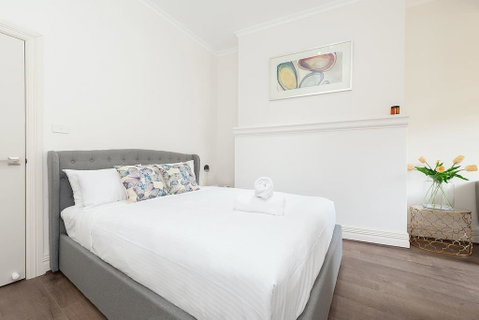 STUNNING SYDNEY HOME 9 - Sydneys Hotel 2