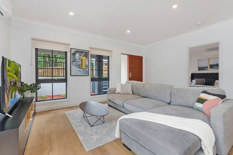Style, Comfort And Convenience - Sydneys Hotel 3