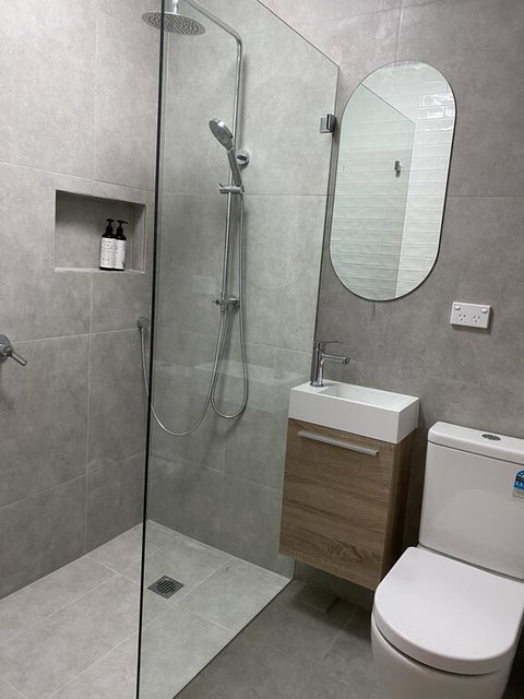 Stylish And Spacious Beach Apartment - Sydneys Hotel 1