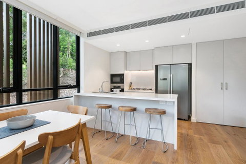 Stylish Lux Home With Hotel Grade Cleanliness - Sydneys Hotel 3